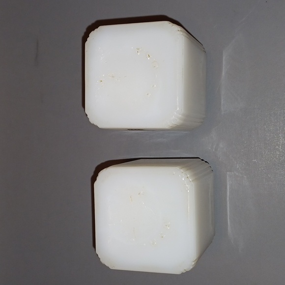 ORIGINAL Vintage Art Deco Milk Glass Basket Bouquet Salt & Pepper Shaker Set - Picture 6 of 11